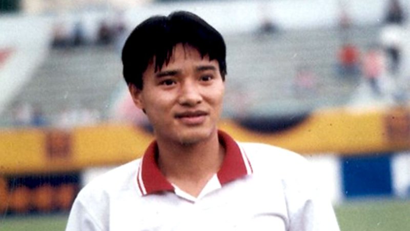 Cầu thủ Nguyễn Hồng Sơn là ai?