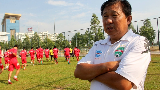 Đặng Trần Chỉnh được biết đến là cựu cầu thủ bóng đá sinh năm 1963 tại Nha Trang