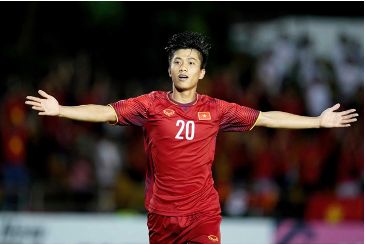 Phan Văn Đức là cầu thủ bóng đá chuyên nghiệp 